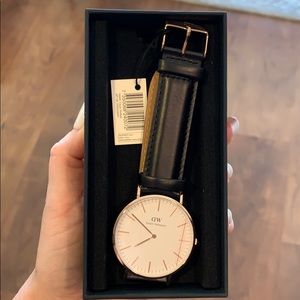 Daniel Wellington,Sheffield watch. 2 strap attach.